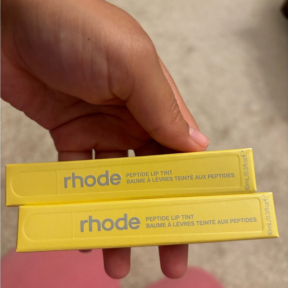 Rhode yellow bag and two lip tints in the shade Lemontini - Picture 2 of 3